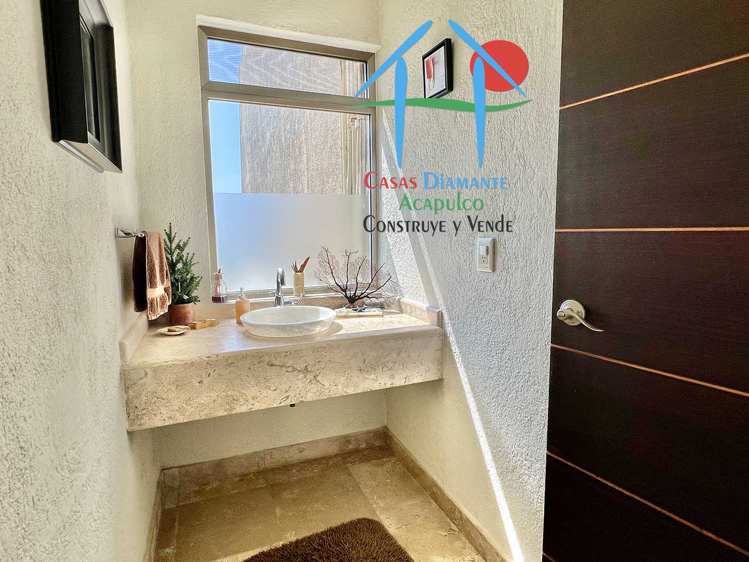 Villas Marlin 3 - Baño de visitas 1